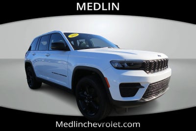 2025 Jeep Grand Cherokee Laredo