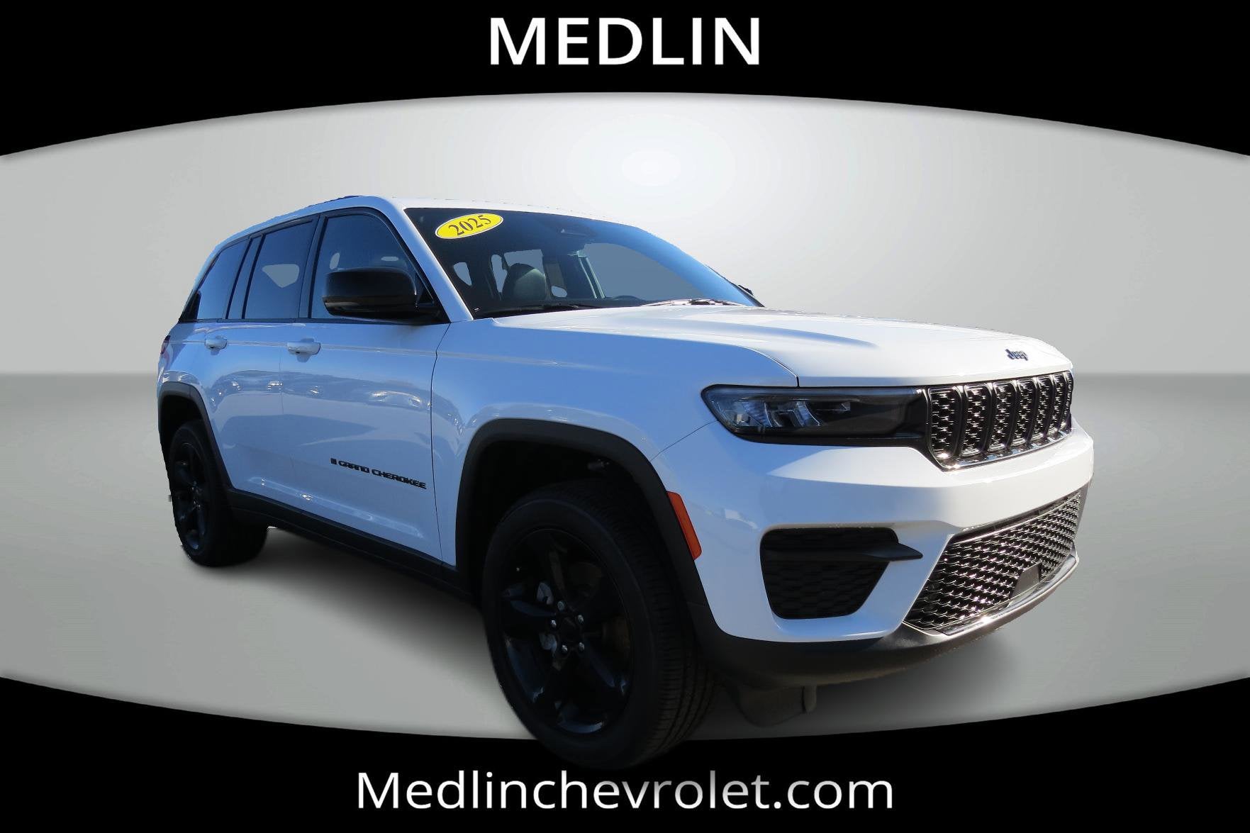 2025 Jeep Grand Cherokee Laredo