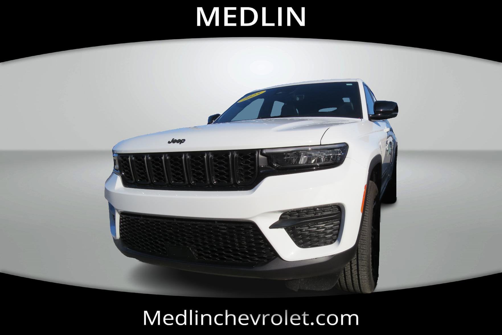 2025 Jeep Grand Cherokee Laredo
