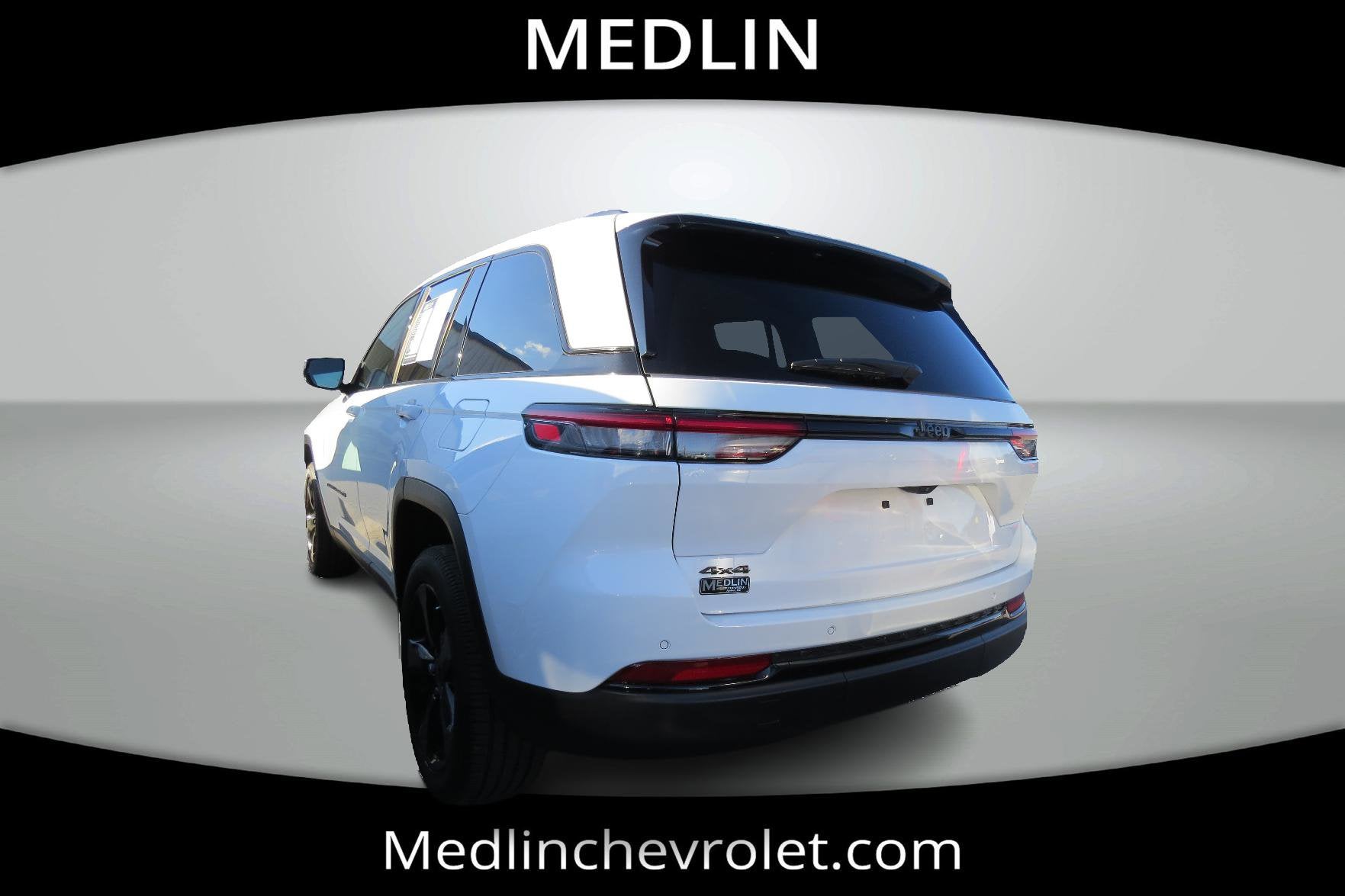 2025 Jeep Grand Cherokee Laredo