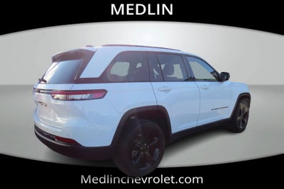 2025 Jeep Grand Cherokee Laredo