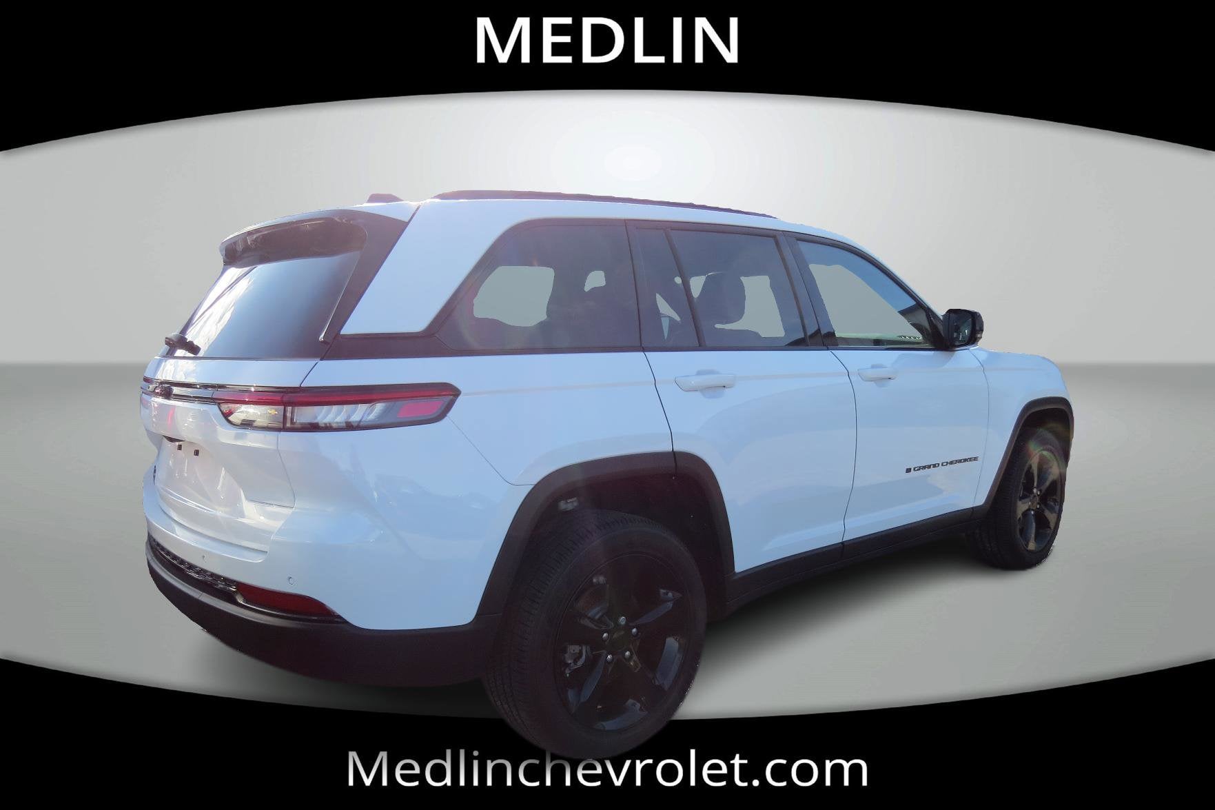 2025 Jeep Grand Cherokee Laredo