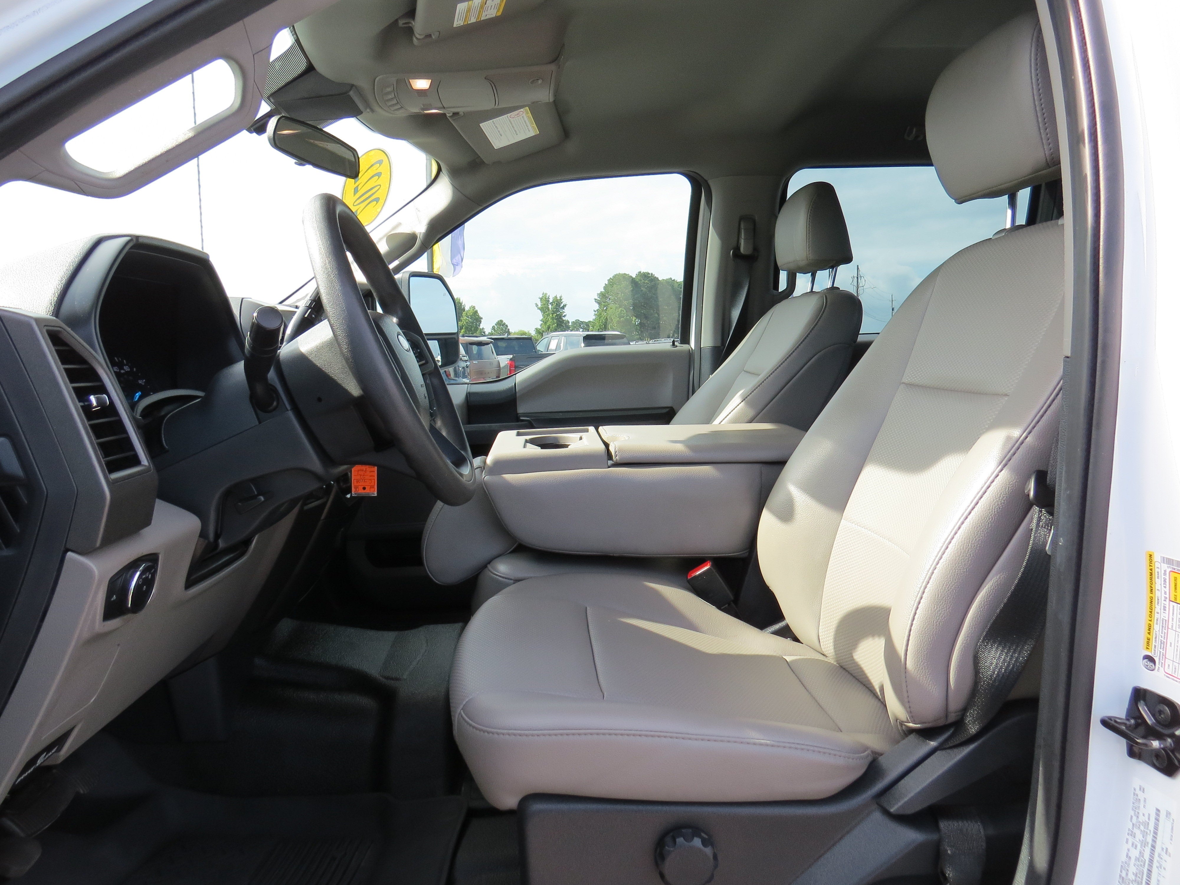 2022 Ford Super Duty F-350 SRW XL
