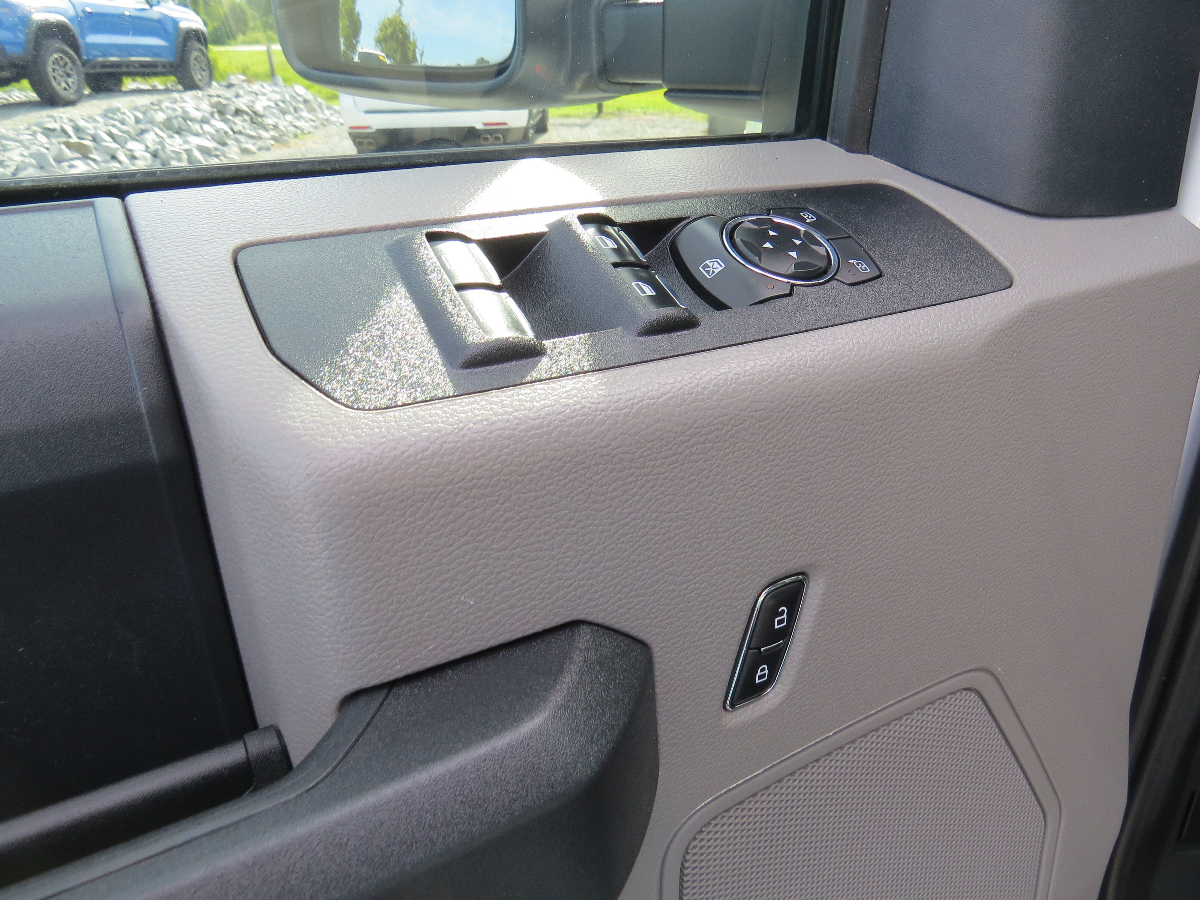 2022 Ford Super Duty F-350 SRW XL