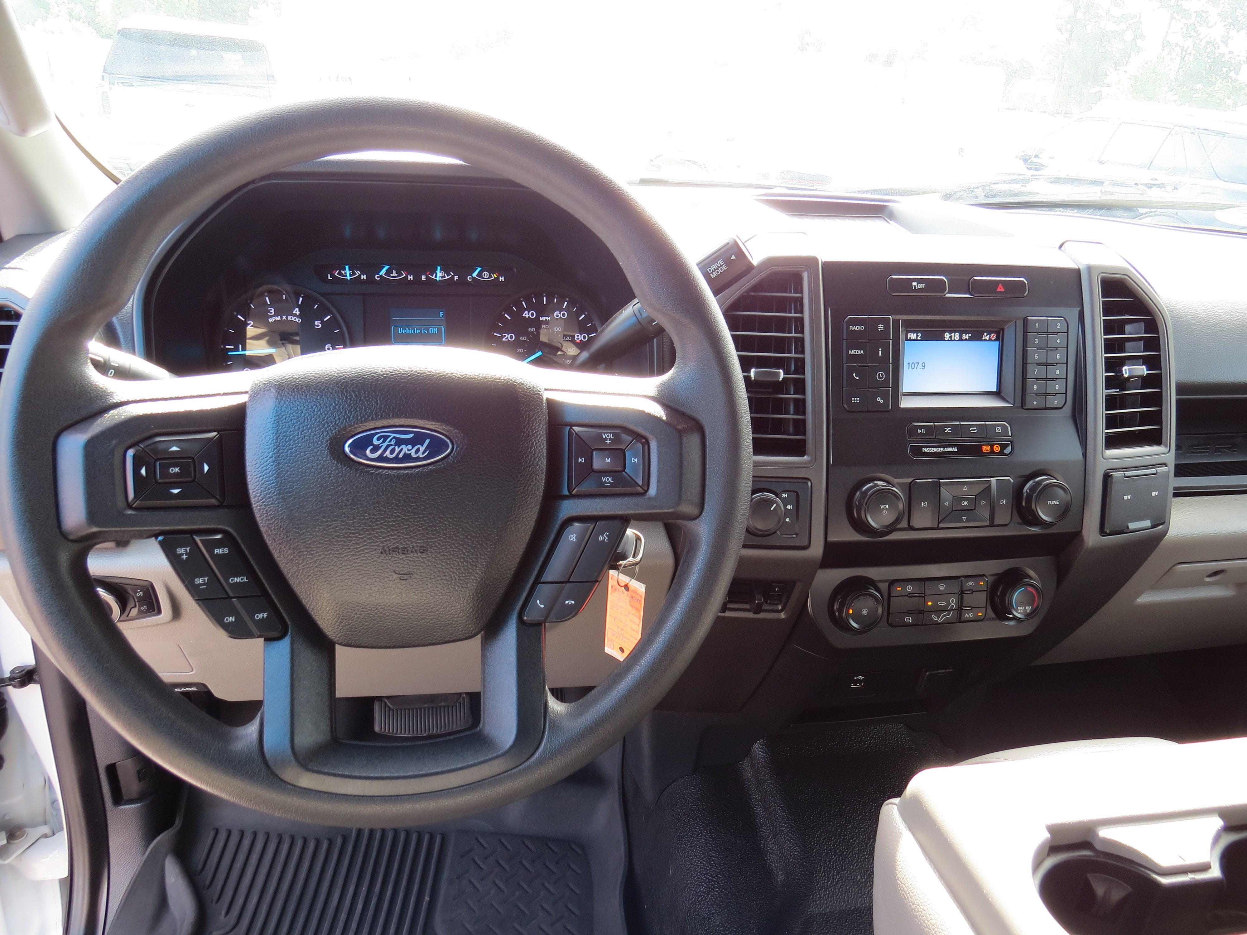 2022 Ford Super Duty F-350 SRW XL