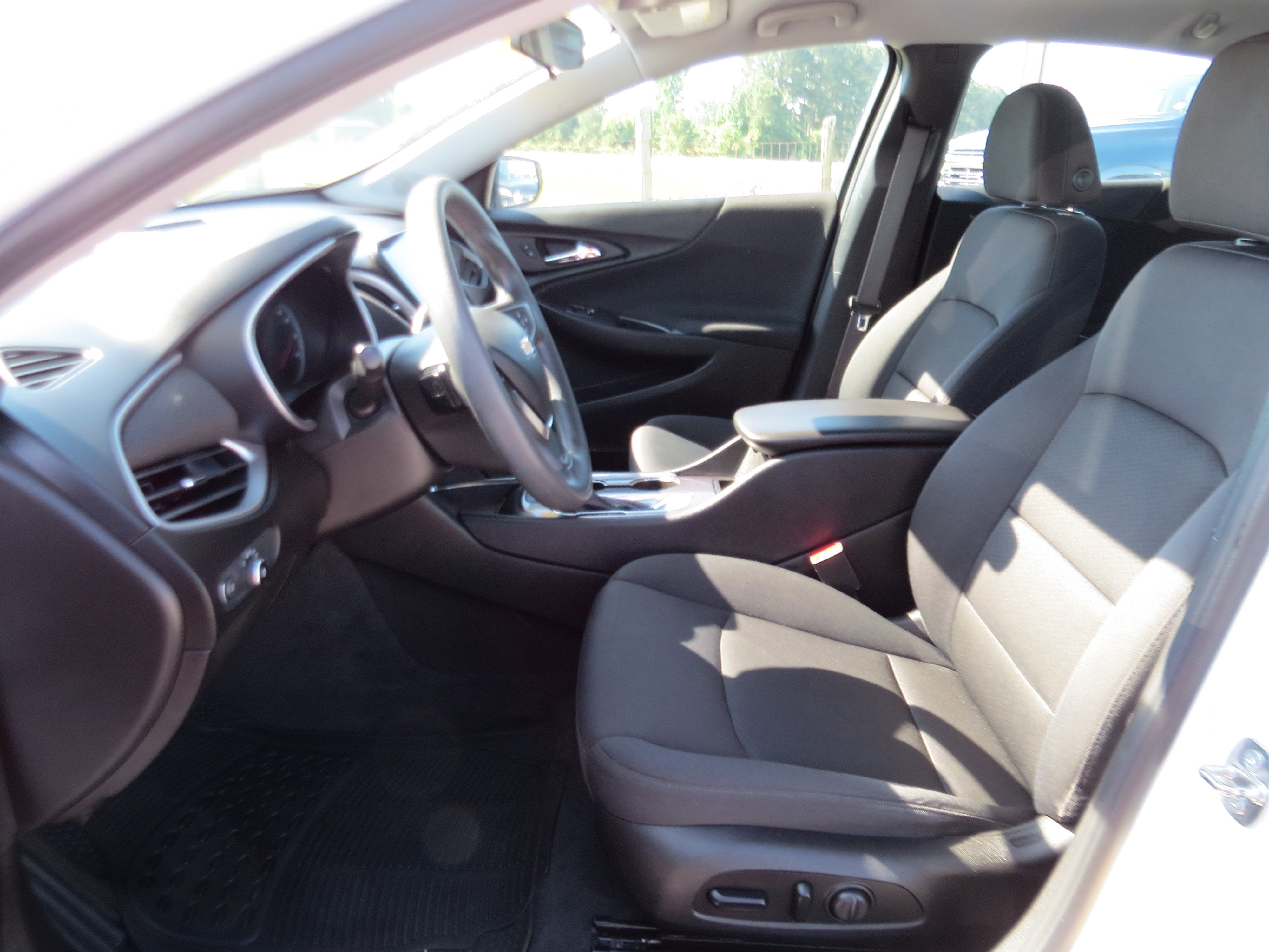 2021 Chevrolet Malibu LS
