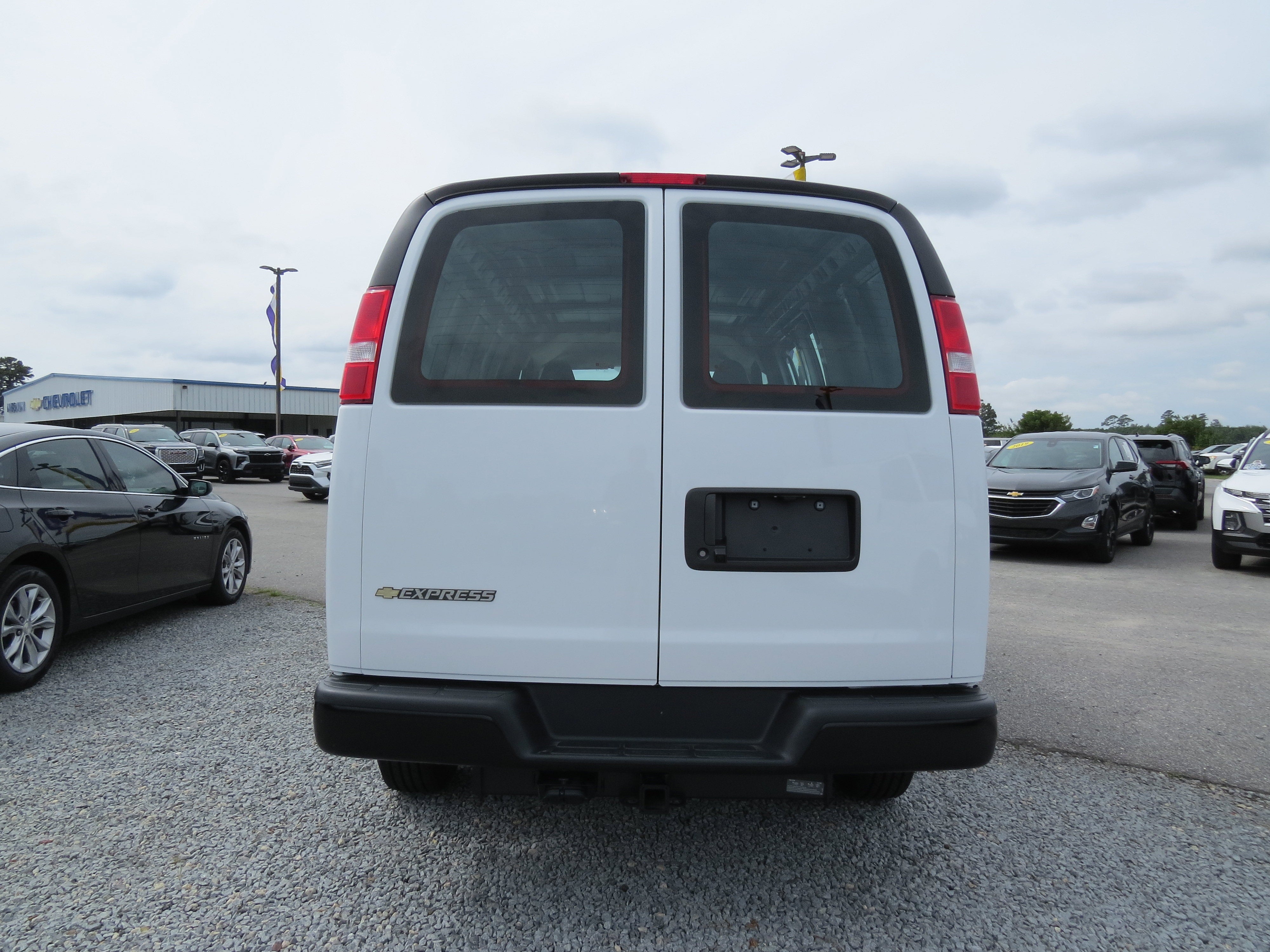 2025 Chevrolet Express Cargo 2500 WT