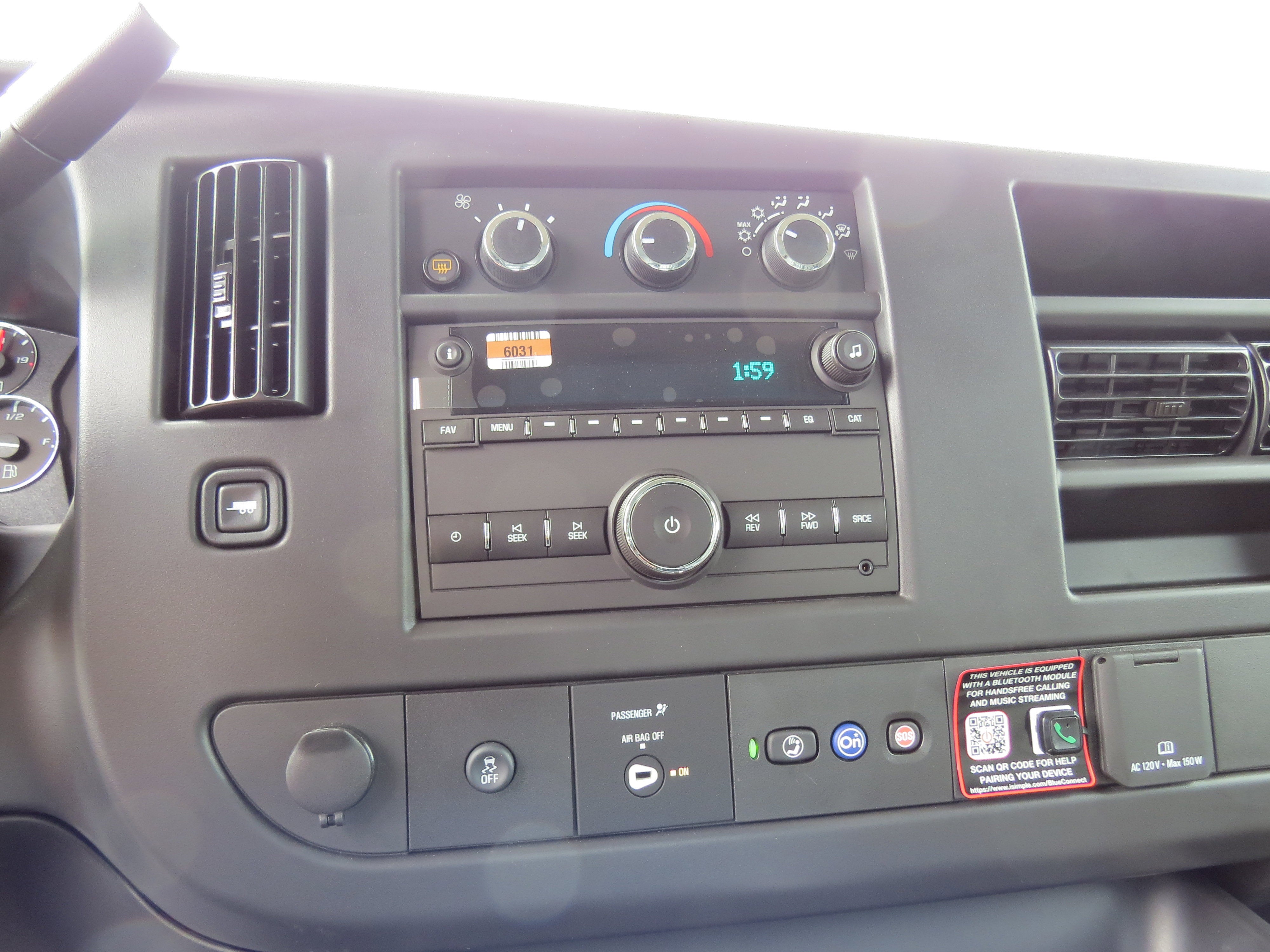 2025 Chevrolet Express Cargo 2500 WT