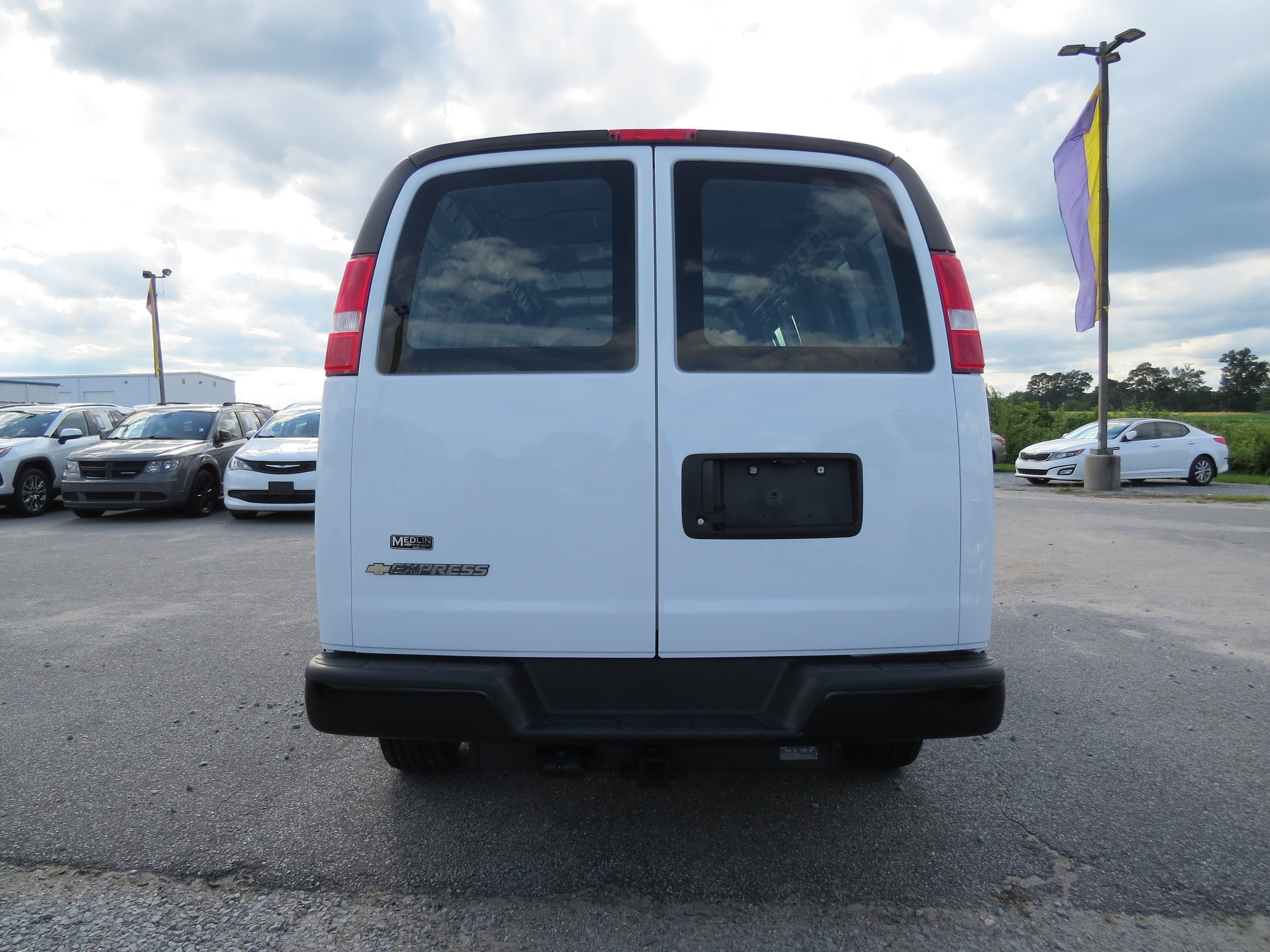 2024 Chevrolet Express Cargo 2500 WT