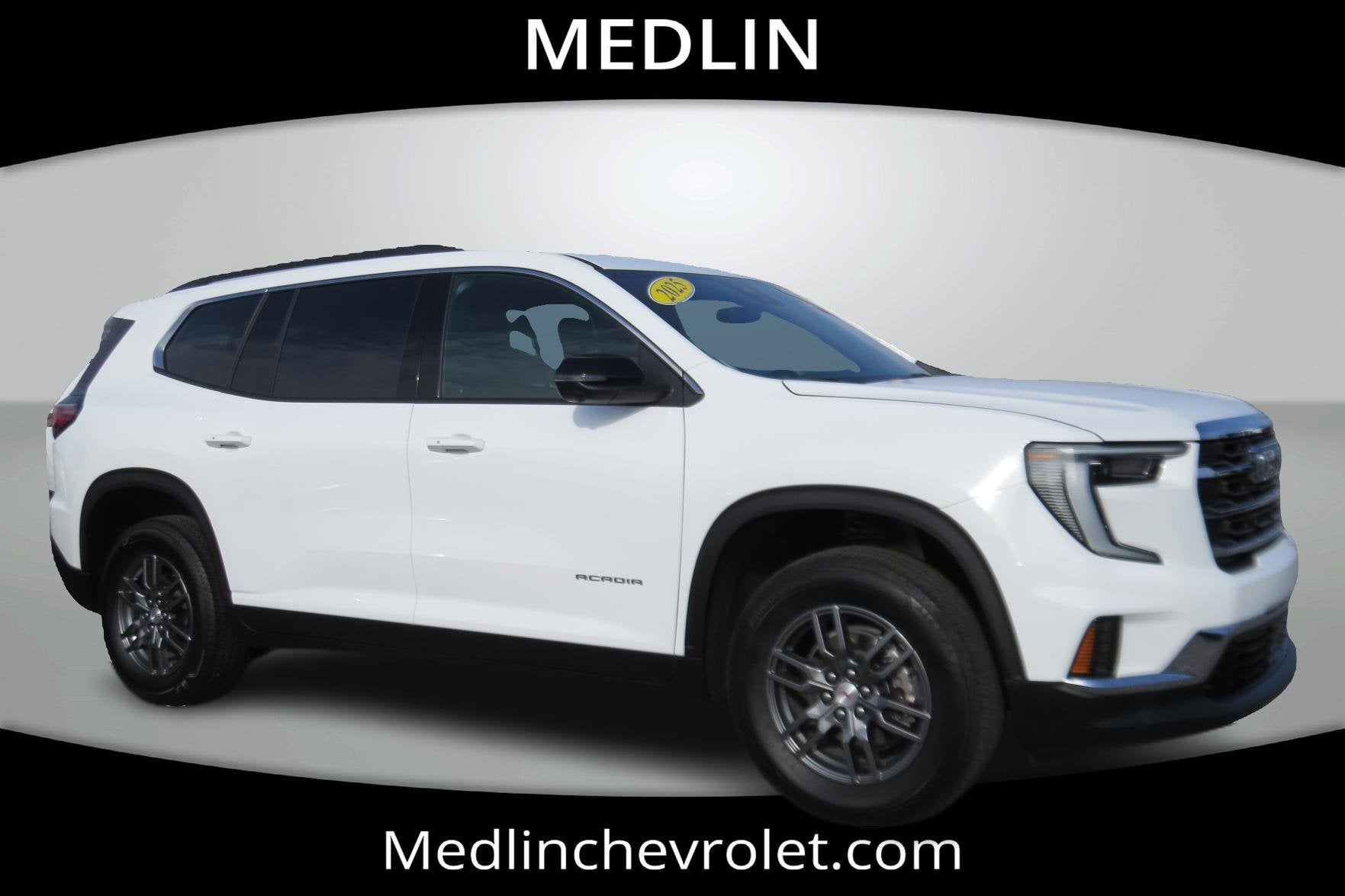 2025 GMC Acadia Elevation