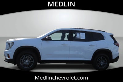 2025 GMC Acadia Elevation