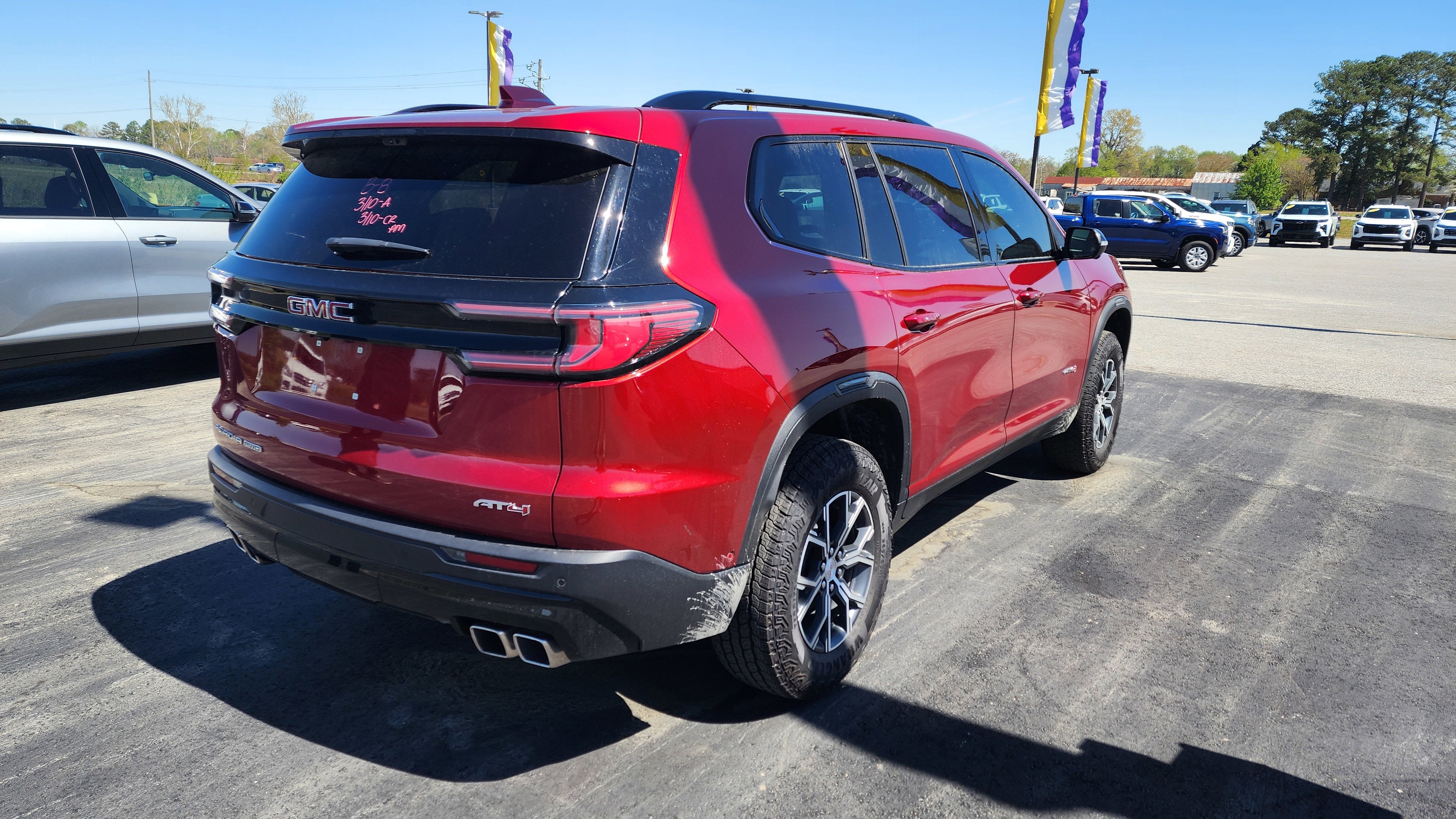 2025 GMC Acadia AT4