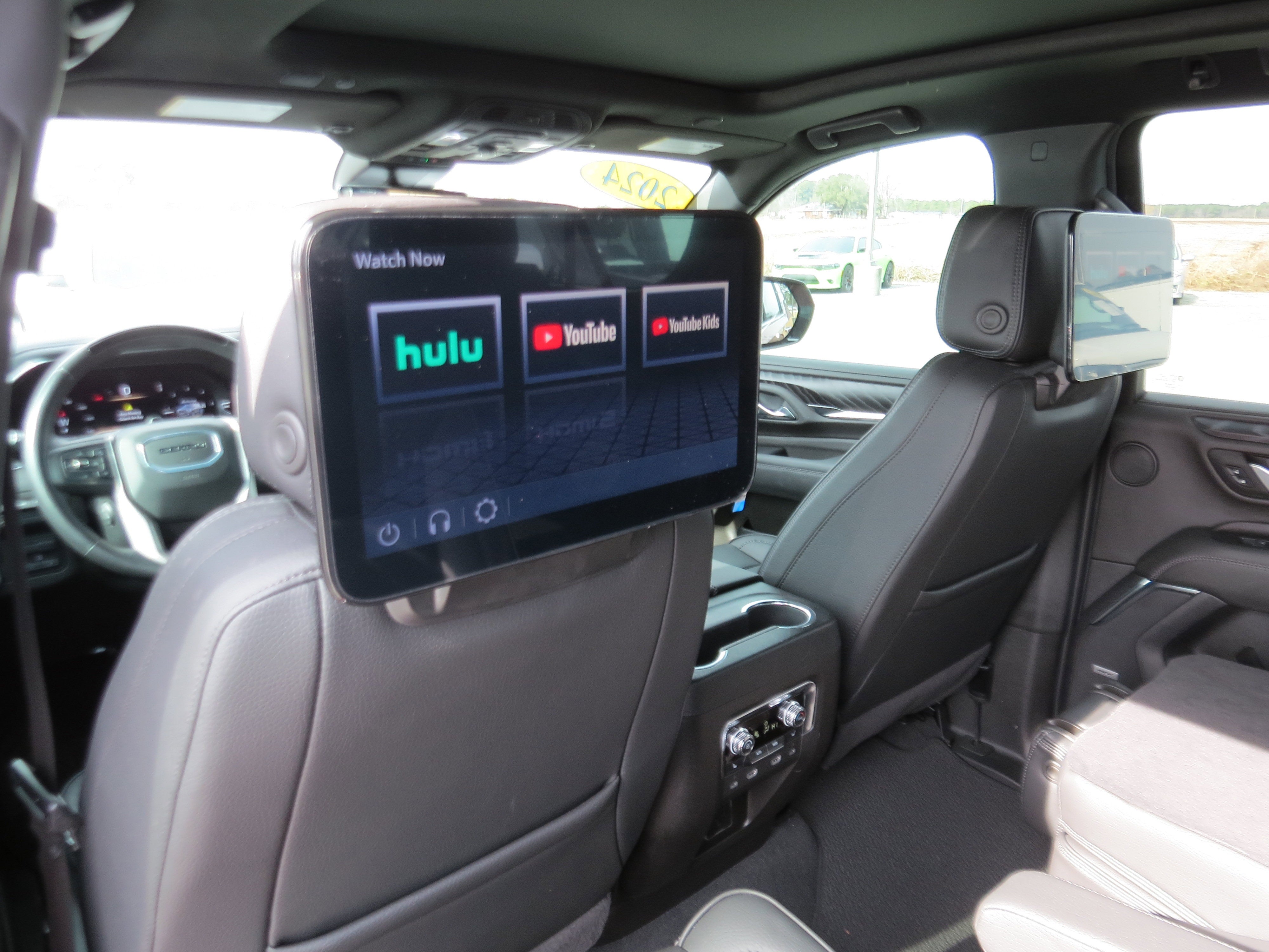 2024 GMC Yukon XL Denali