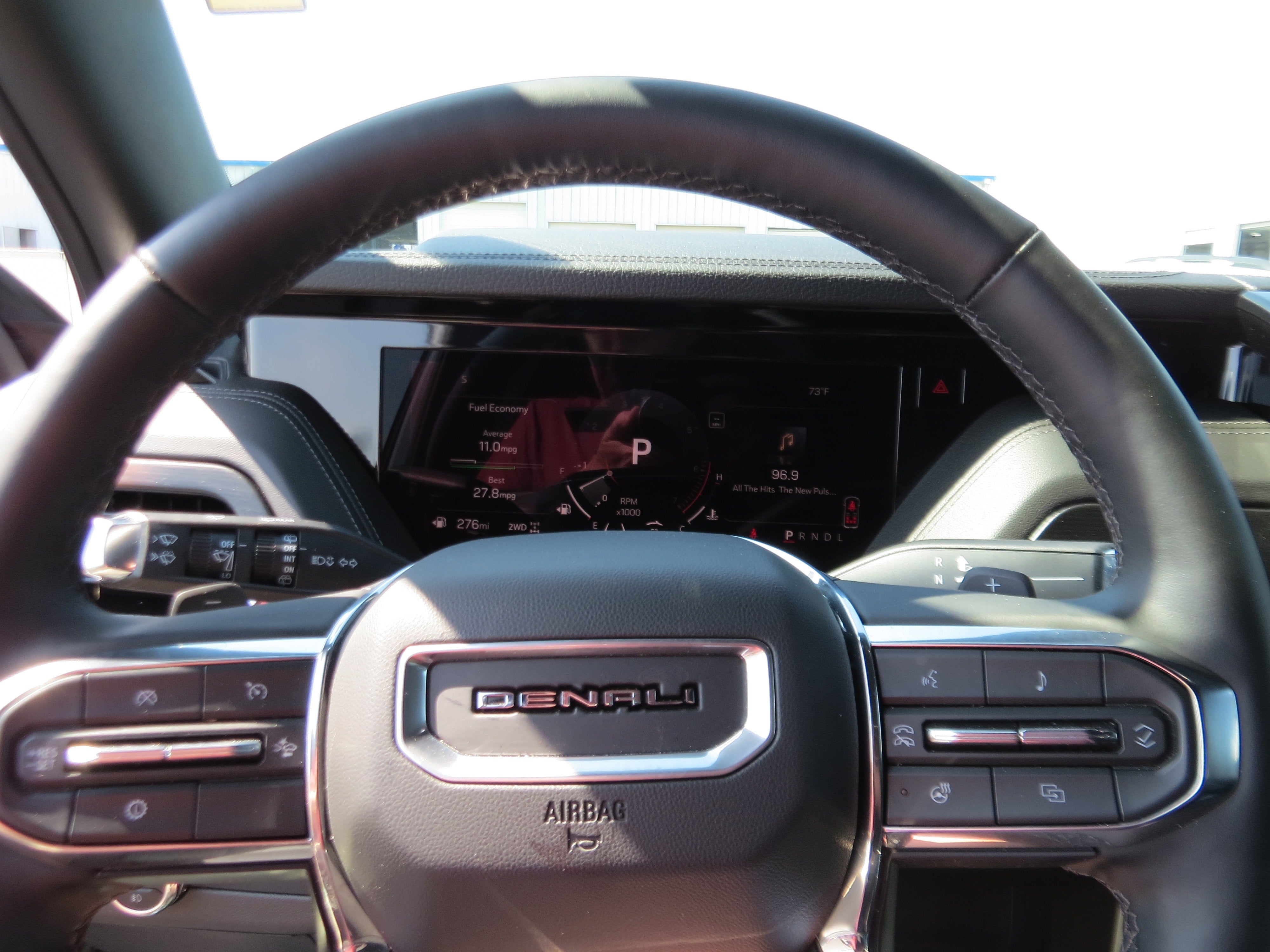 2025 GMC Yukon XL Denali