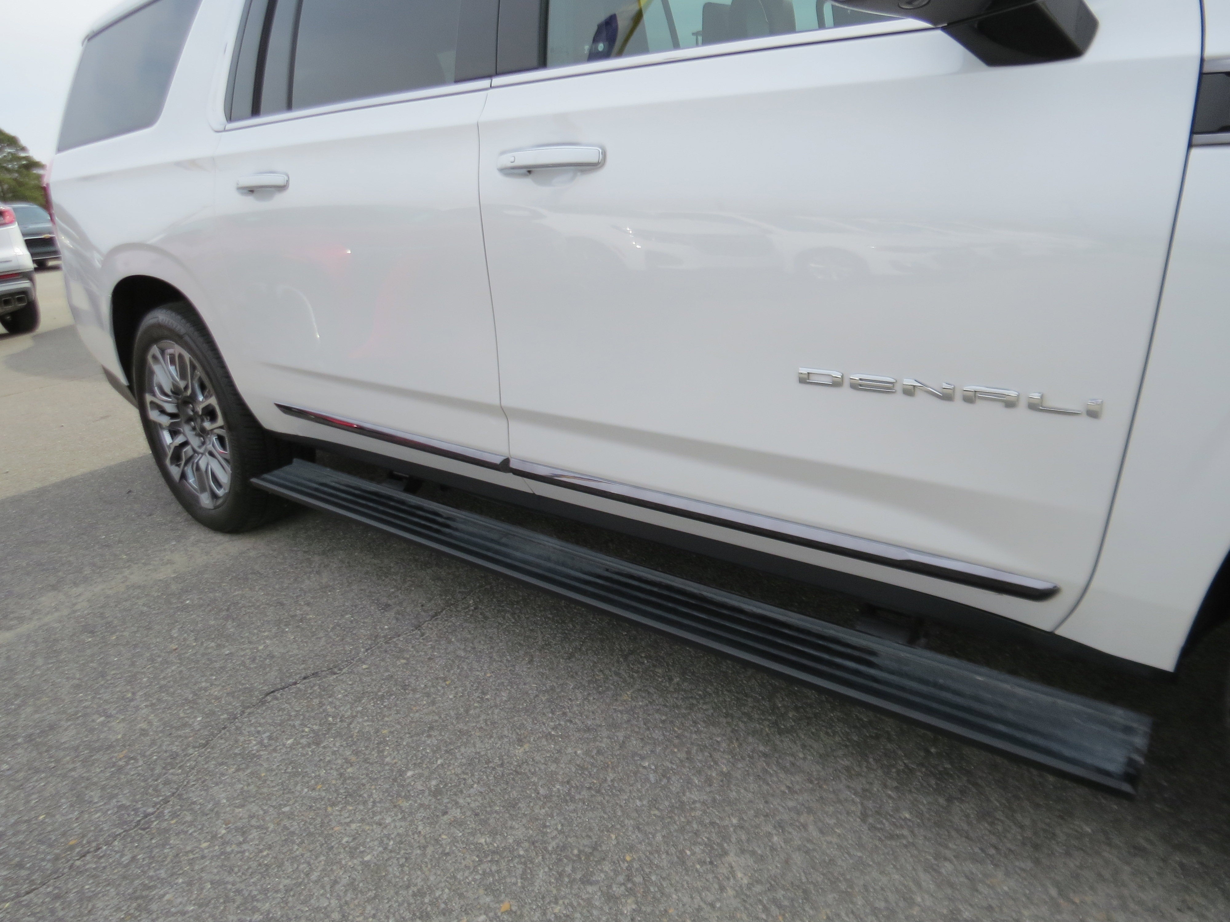 2024 GMC Yukon XL Denali Ultimate