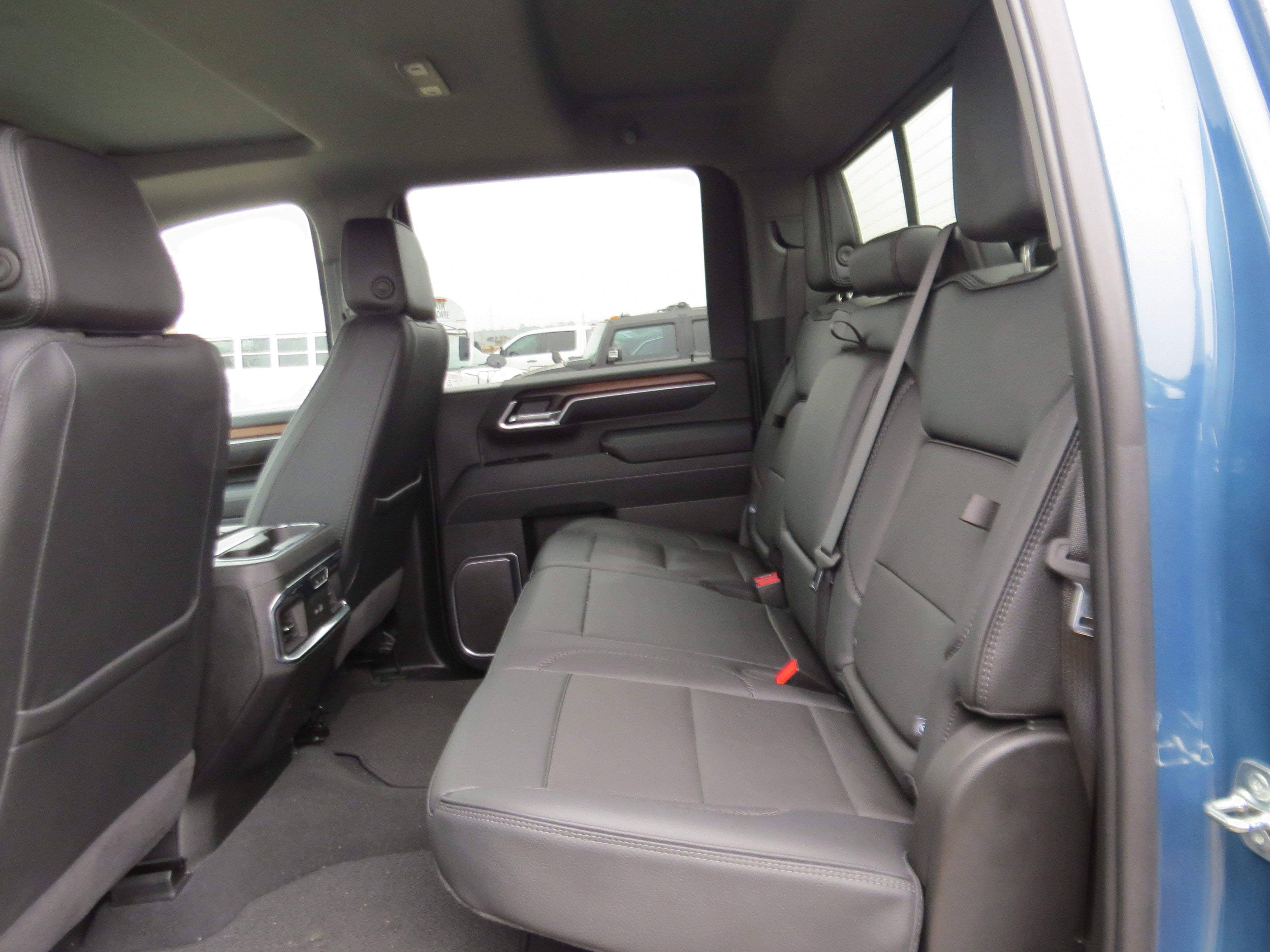 2025 GMC Sierra 2500 HD Denali