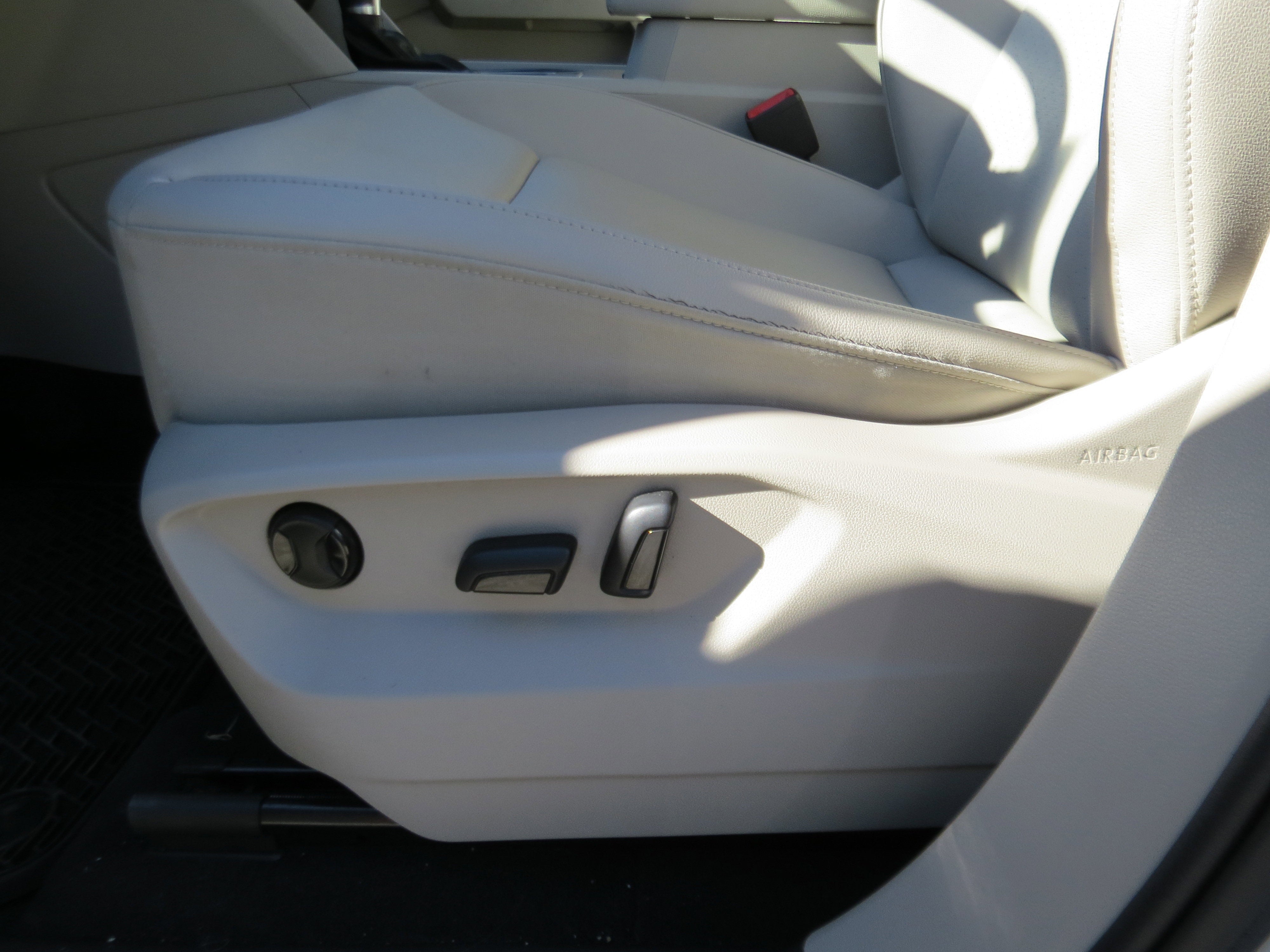 2019 Volkswagen Atlas 3.6L V6 SE w/Technology R-Line