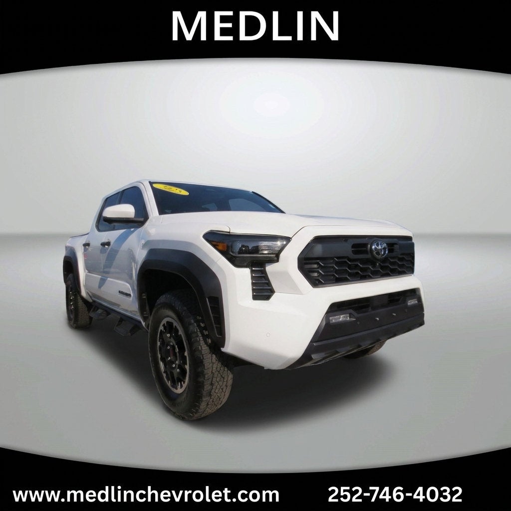 2025 Toyota Tacoma 4WD SR