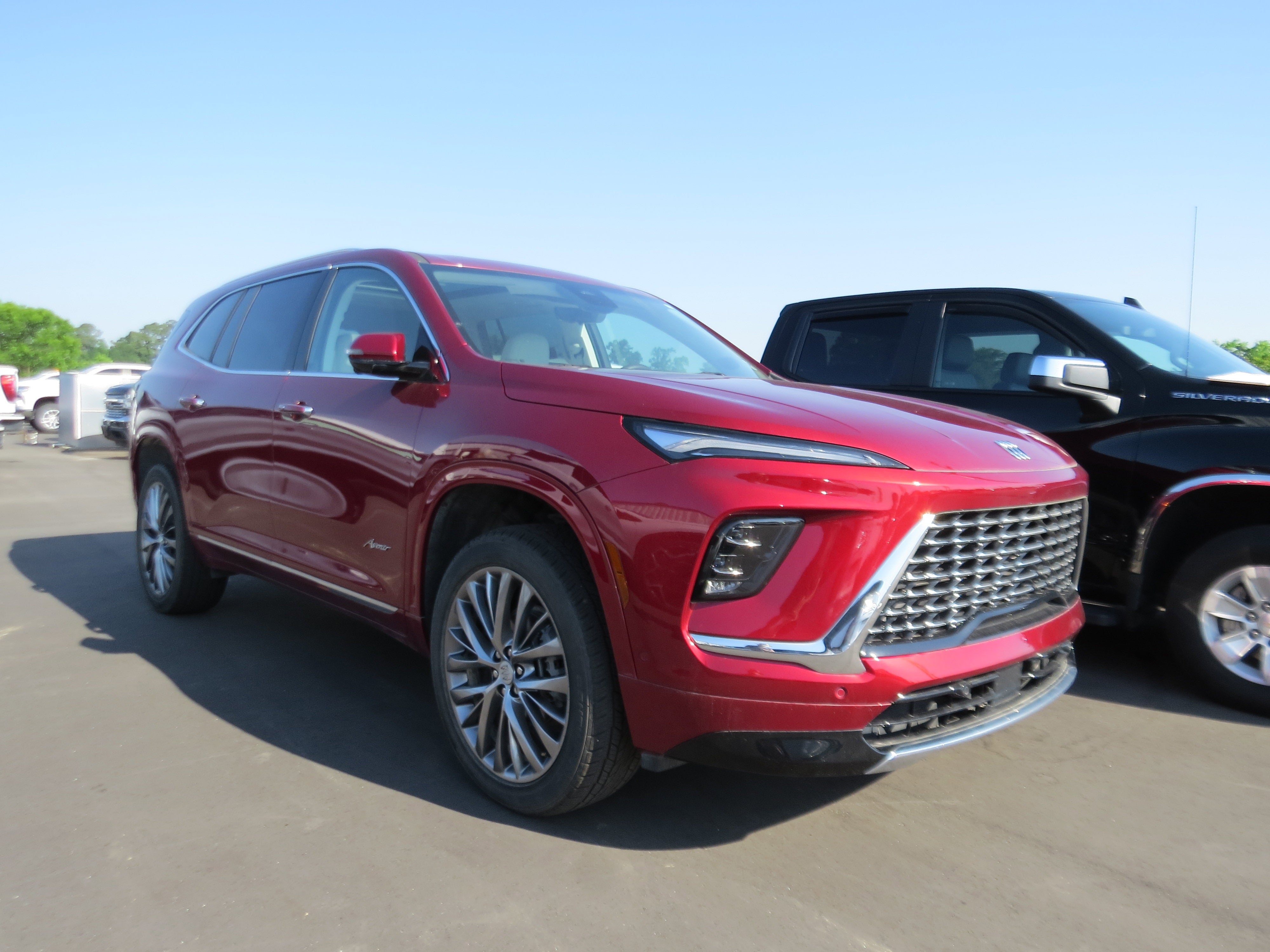 2025 Buick Enclave Avenir