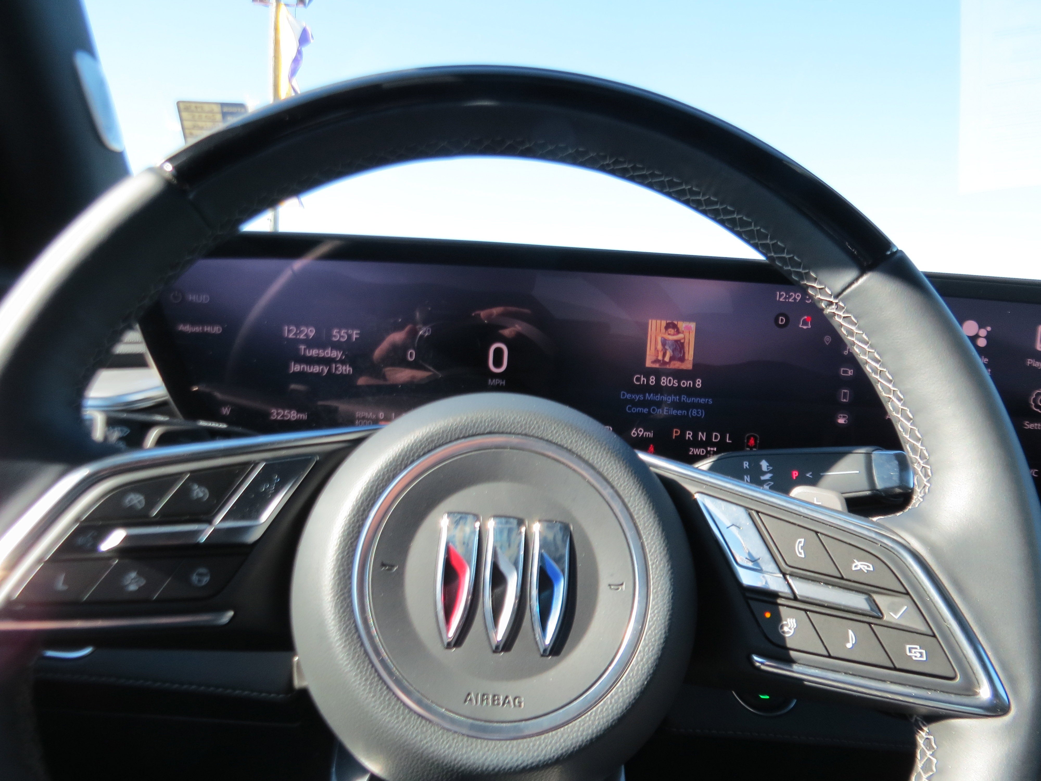 2025 Buick Enclave Avenir