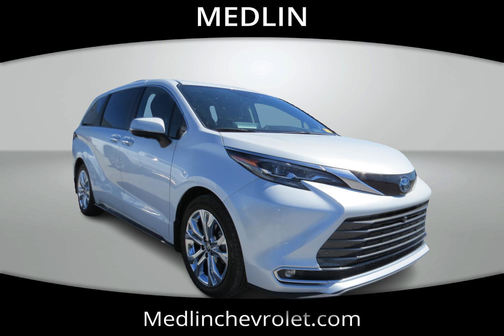 2024 Toyota Sienna Platinum