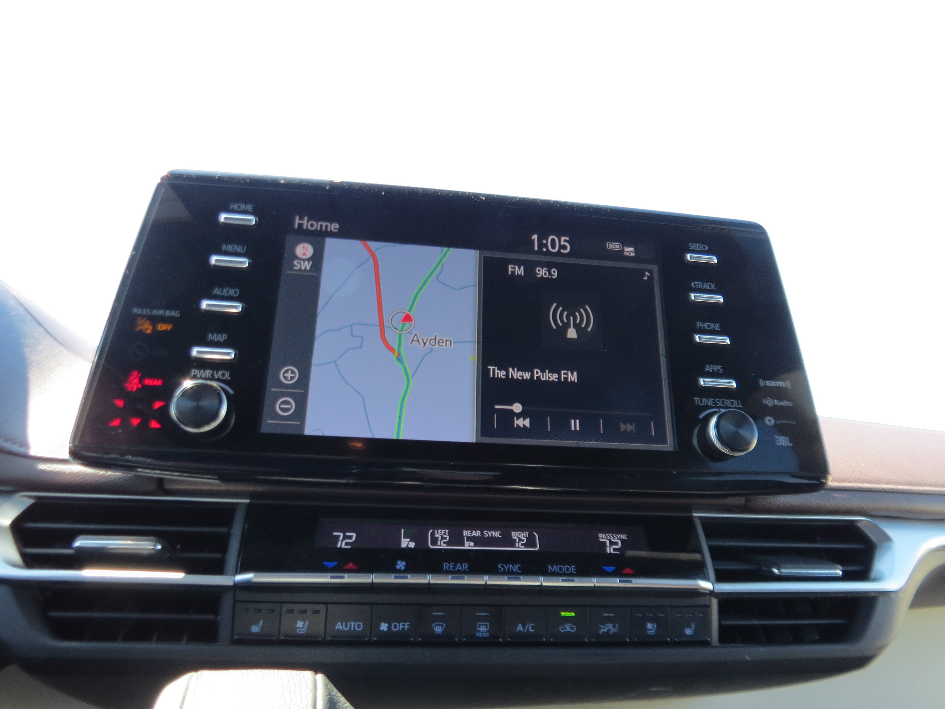 2024 Toyota Sienna Platinum