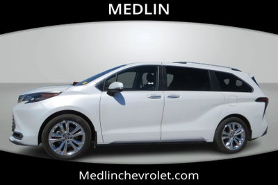 2024 Toyota Sienna Platinum