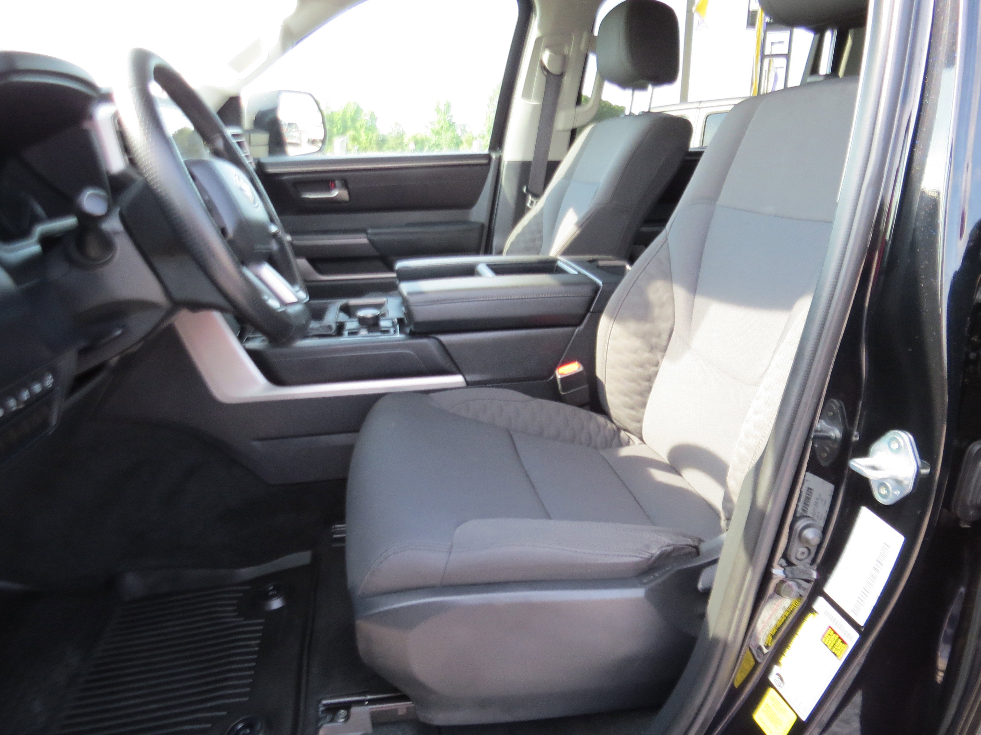 2024 Toyota Tundra 4WD SR5