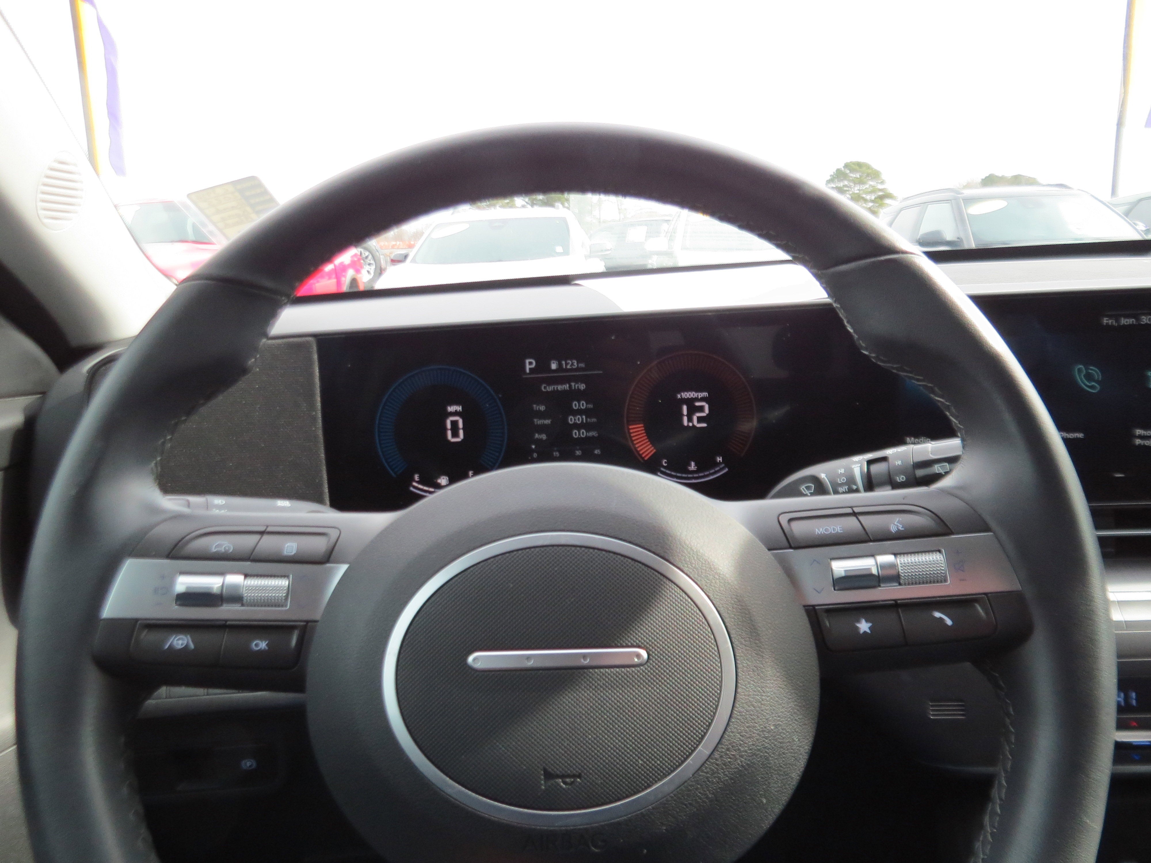 2025 Hyundai KONA SEL