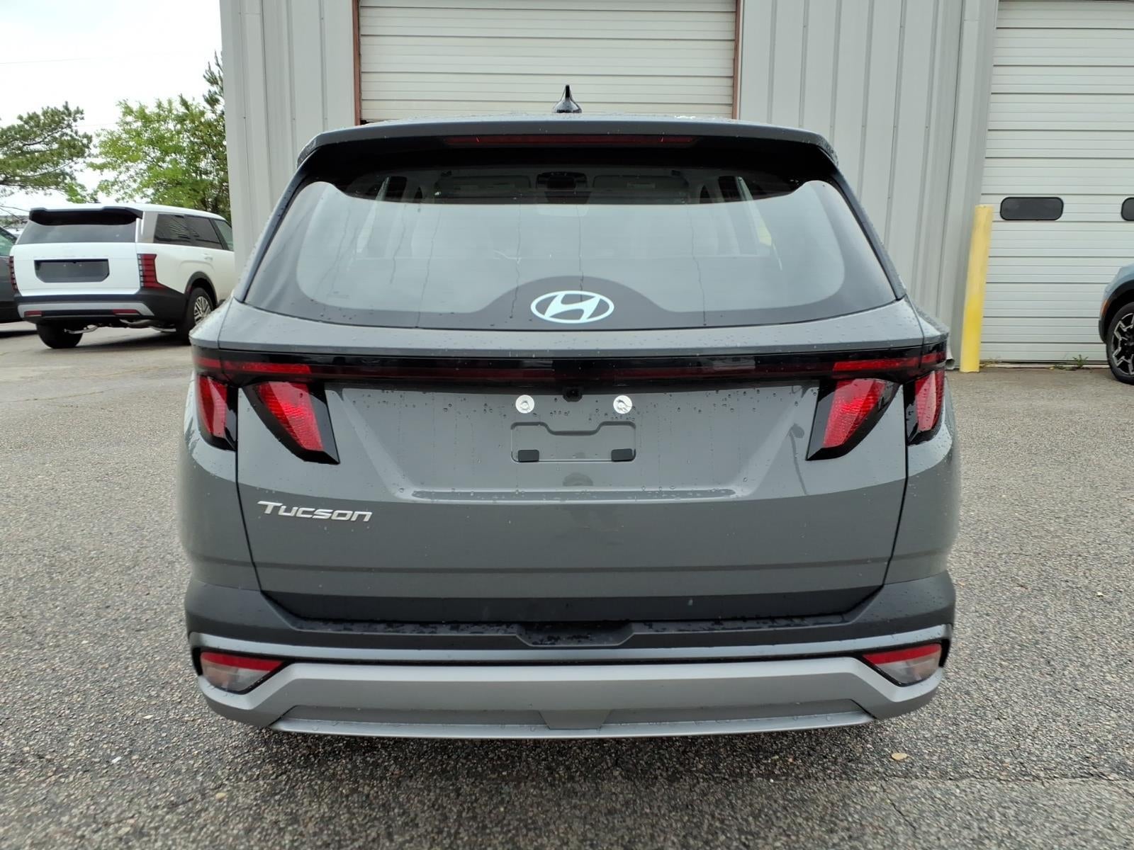 2026 Hyundai TUCSON SE