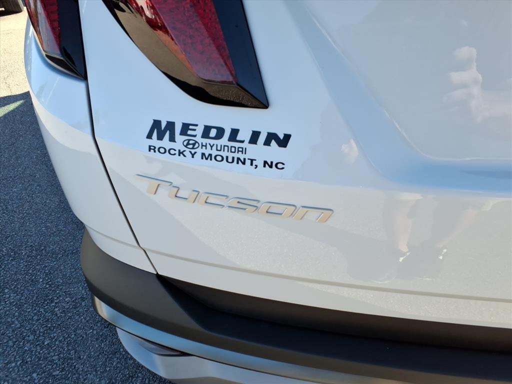 2026 Hyundai TUCSON SE