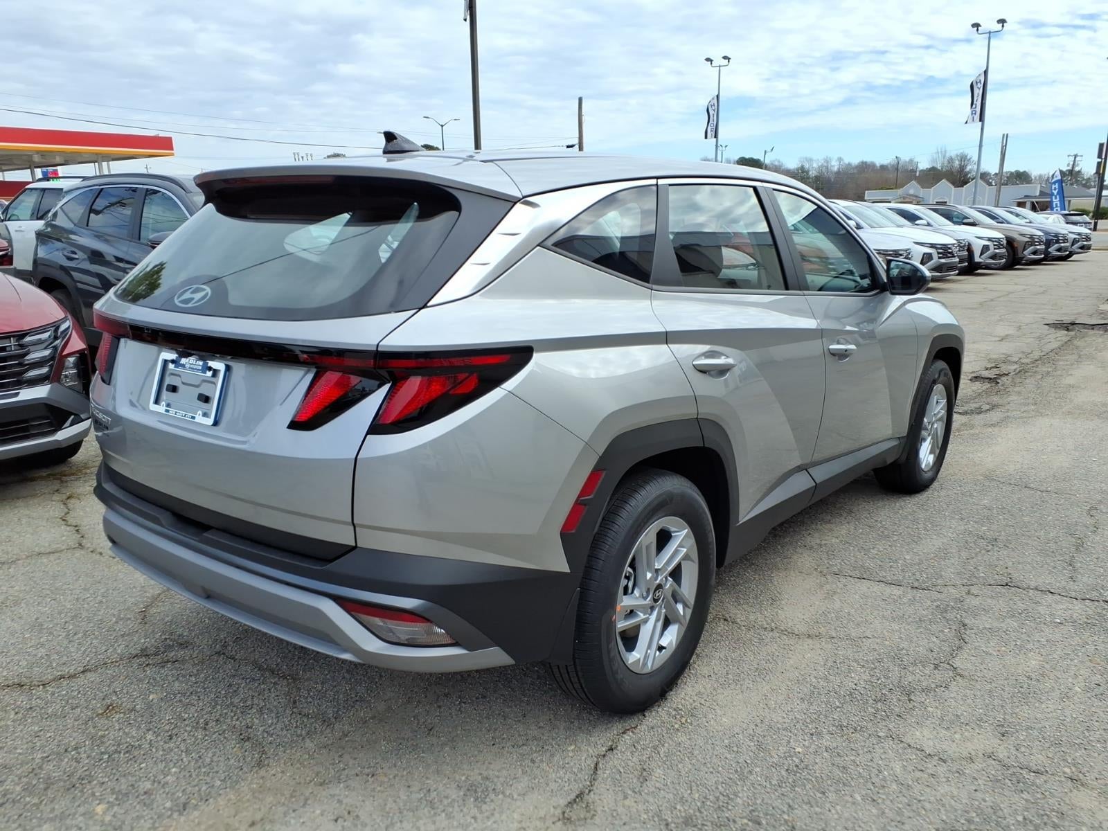 2026 Hyundai TUCSON SE