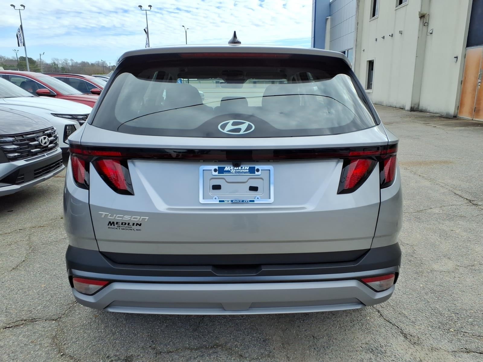 2026 Hyundai TUCSON SE