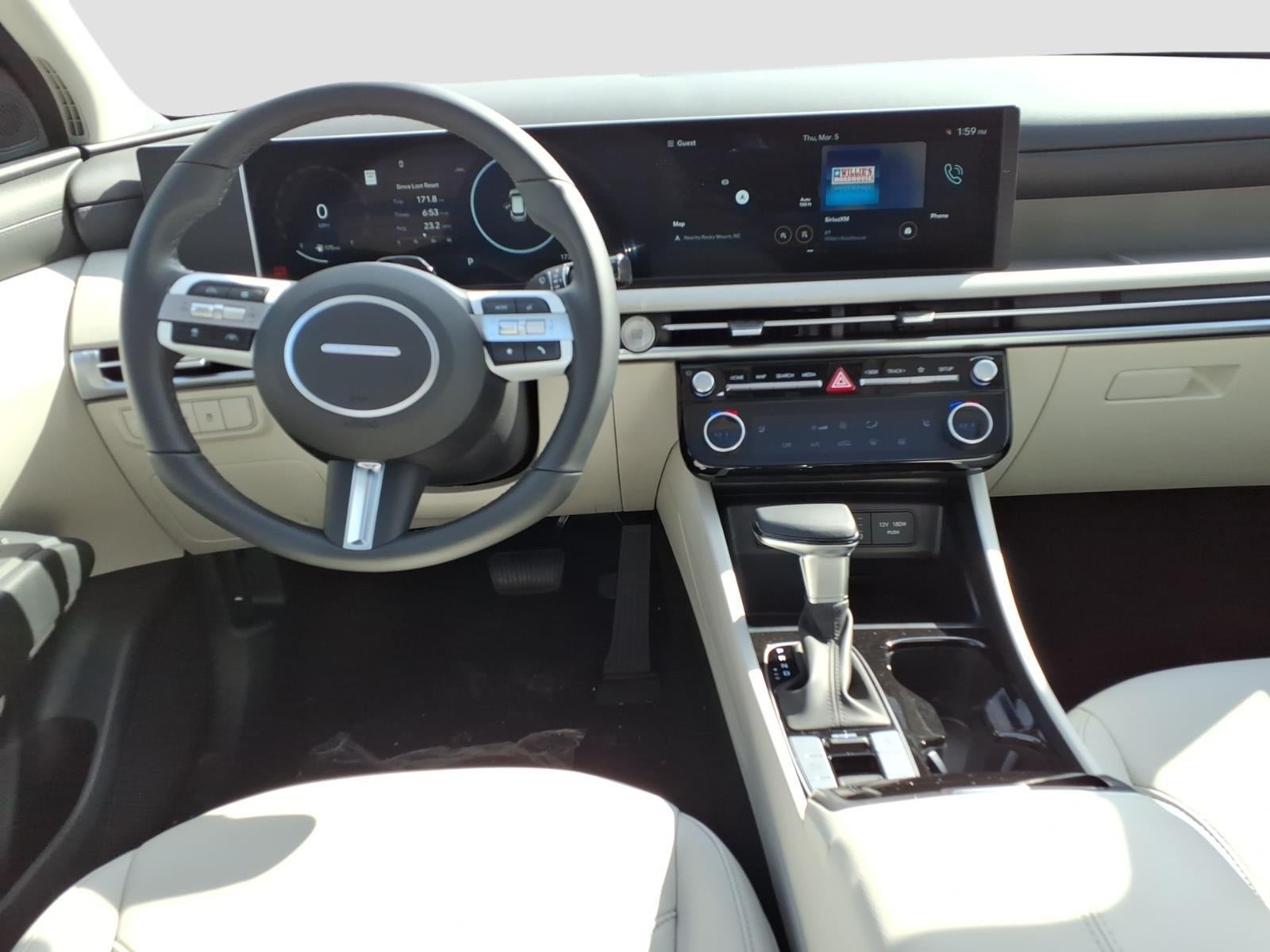 2026 Hyundai TUCSON SEL Premium