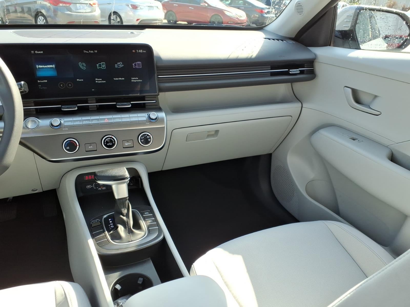 2026 Hyundai KONA SE