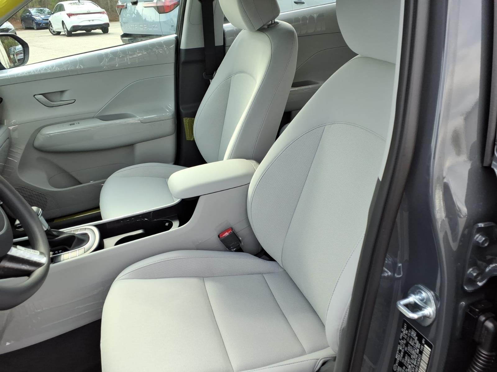 2026 Hyundai KONA SE