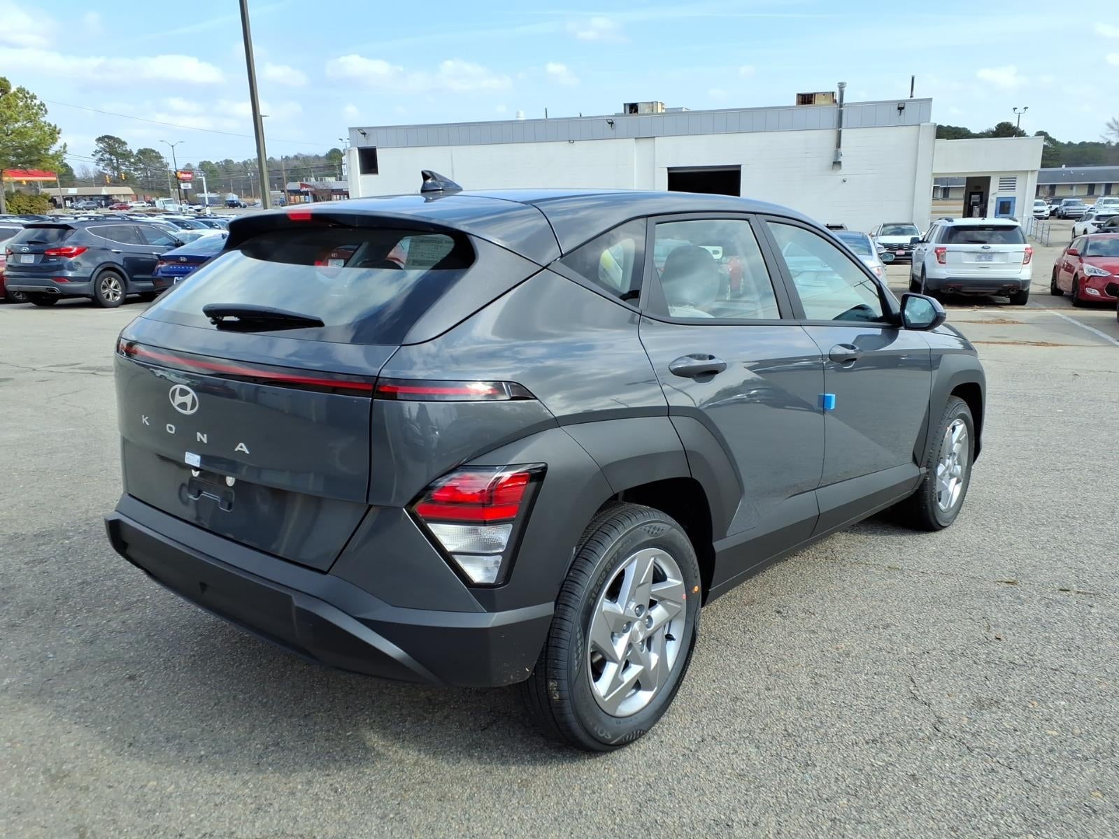 2026 Hyundai KONA SE