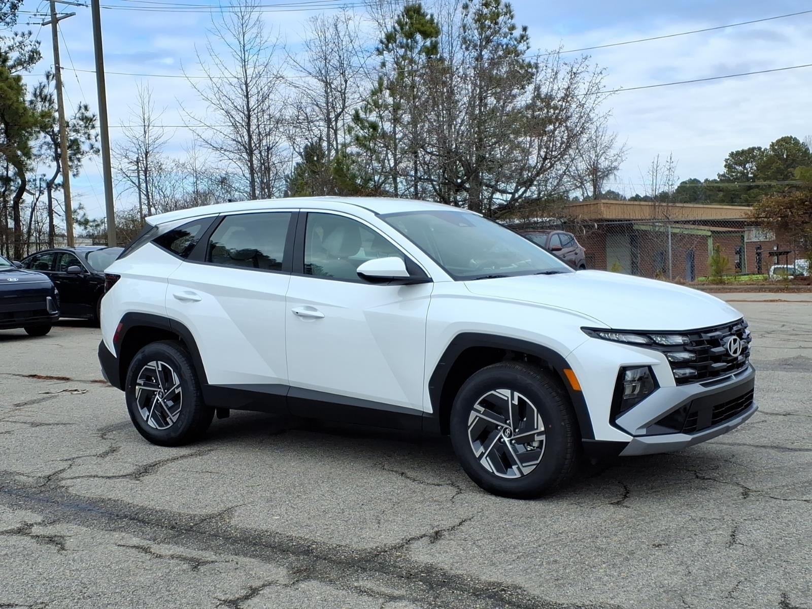 2026 Hyundai TUCSON HYBRID Blue SE