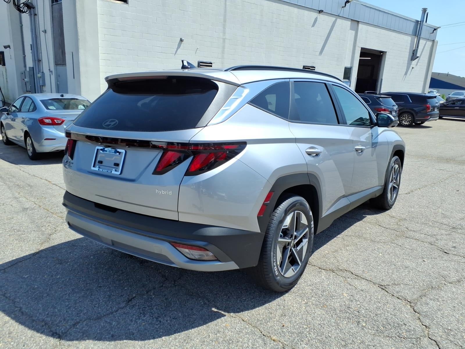 2026 Hyundai TUCSON HYBRID SEL