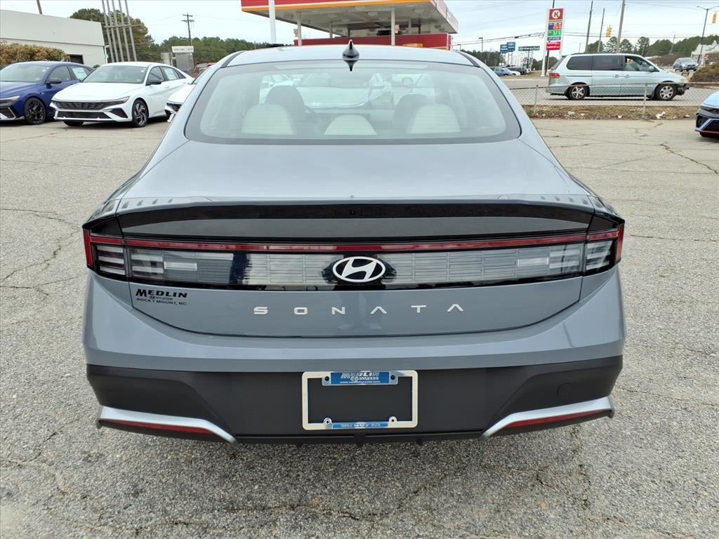 2026 Hyundai SONATA SE