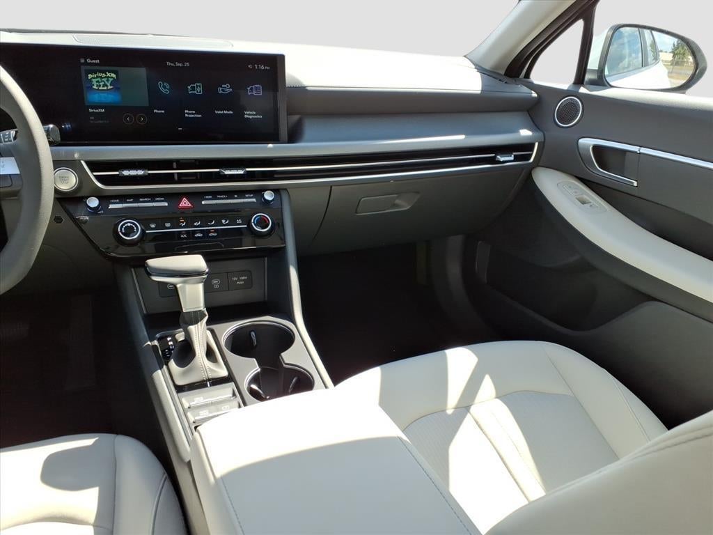 2026 Hyundai SONATA SE