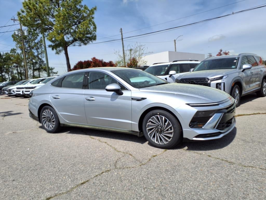 2025 Hyundai SONATA HYBRID SEL