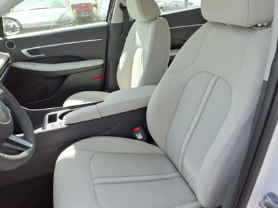 2025 Hyundai SONATA HYBRID SEL