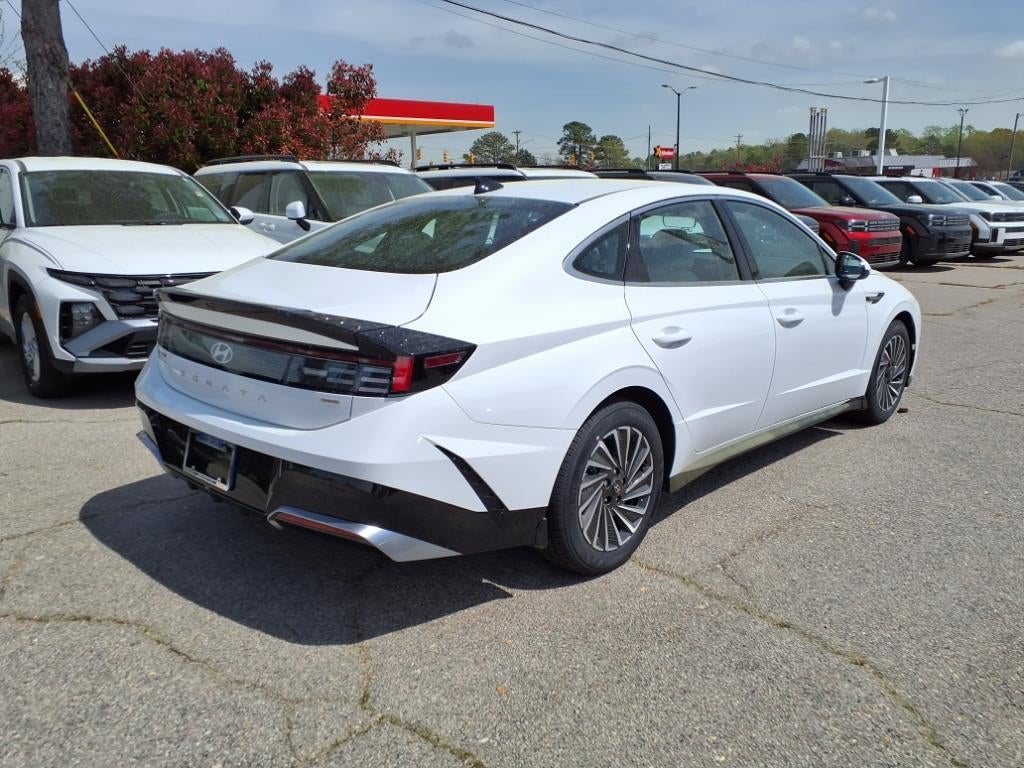 2025 Hyundai SONATA HYBRID SEL