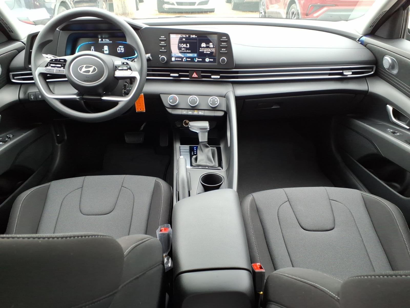 2026 Hyundai ELANTRA SE