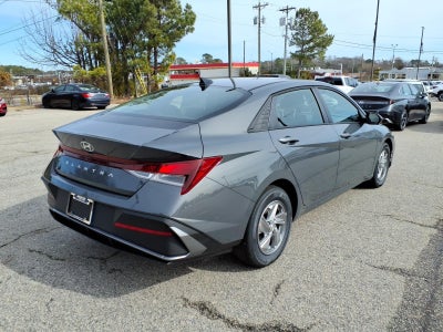 2026 Hyundai ELANTRA SE