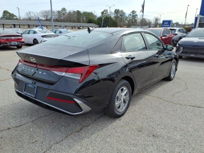 2026 Hyundai ELANTRA SE