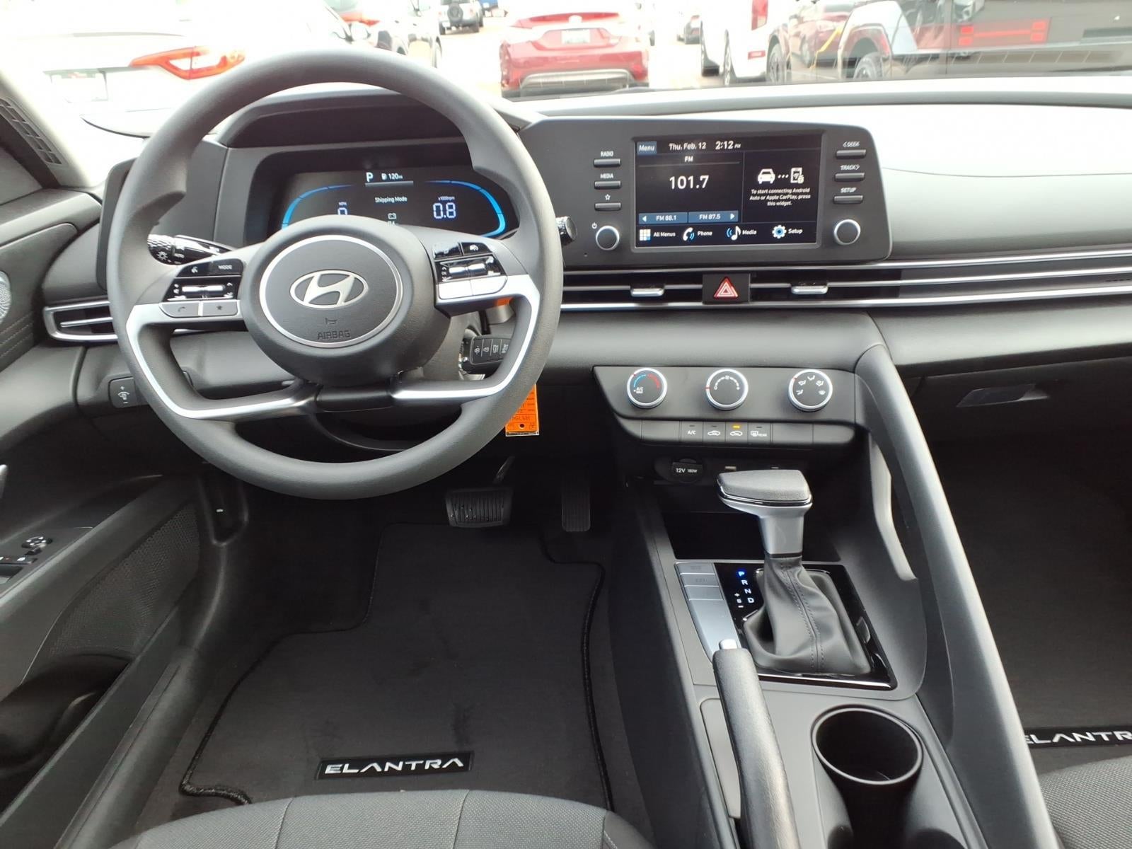 2026 Hyundai ELANTRA SE