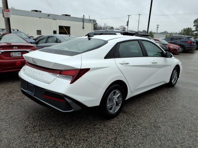 2026 Hyundai ELANTRA SE