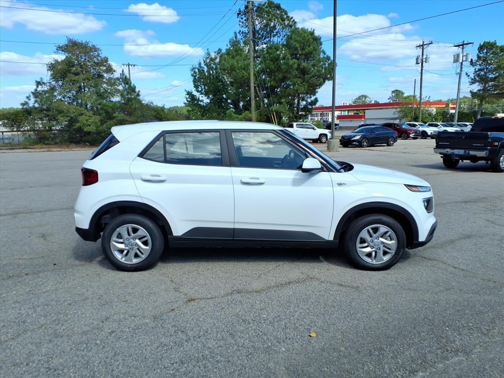 2026 Hyundai VENUE SE